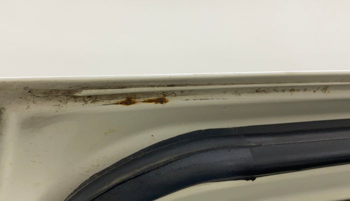 2011 Maruti Swift LXI, Petrol, Manual, 65,170 km, Rear left door - Slight discoloration