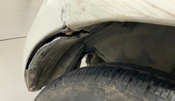 2011 Maruti Swift LXI, Petrol, Manual, 65,170 km, Right quarter panel - Lining has minor damage