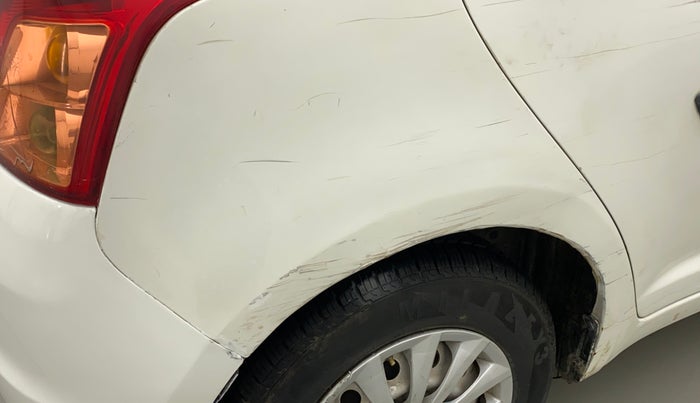 2011 Maruti Swift LXI, Petrol, Manual, 65,170 km, Right quarter panel - Slightly dented