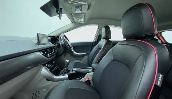 2018 Tata NEXON XZ+ 1.2 DUAL TONE, Petrol, Manual, 43,399 km, Right Side Front Door Cabin