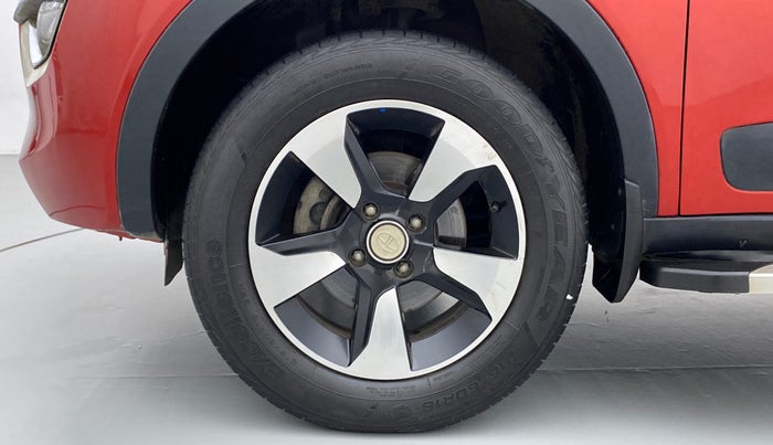 2018 Tata NEXON XZ+ 1.2 DUAL TONE, Petrol, Manual, 43,399 km, Left Front Wheel