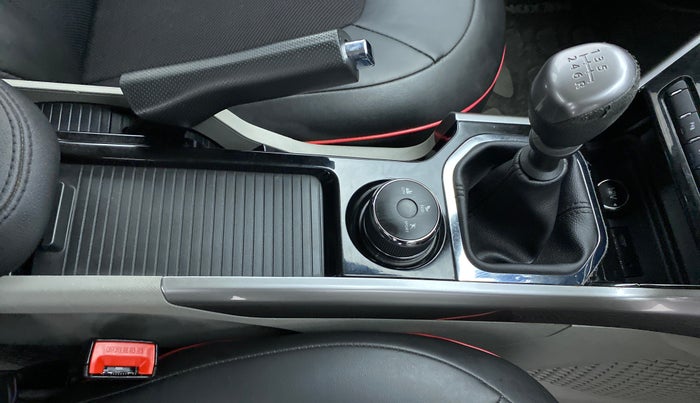 2018 Tata NEXON XZ+ 1.2 DUAL TONE, Petrol, Manual, 43,399 km, Gear Lever