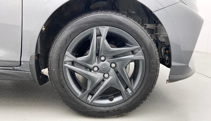 2022 Hyundai NEW I20 SPORTZ 1.5 MT, Diesel, Manual, 6,492 km, Right Front Wheel