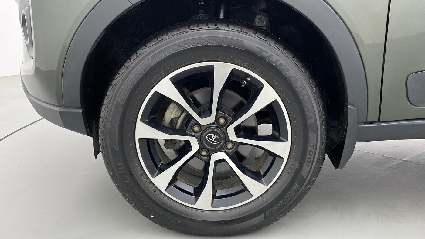2020 Tata NEXON XZA PLUS SUNROOF PETROL, Petrol, Automatic, 10,483 km, Left Front Wheel