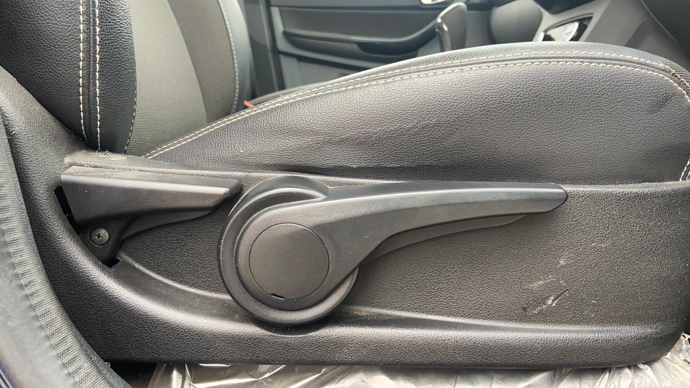 2019 Tata TIGOR XZA PLUS PETROL, Petrol, Automatic, 31,263 km, Driver Side Adjustment Panel