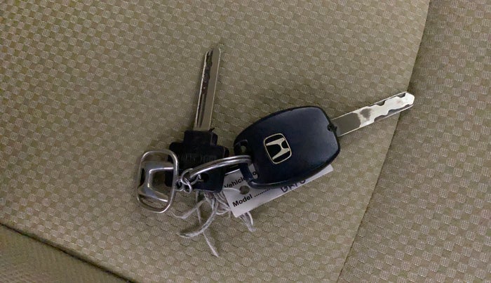 2014 Honda Brio E MT, Petrol, Manual, 42,550 km, Key Close Up