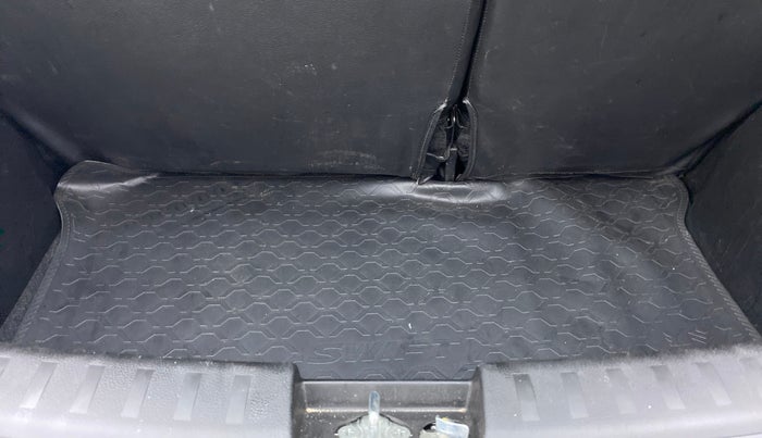 2017 Maruti Swift VXI D, Petrol, Manual, 25,009 km, Boot Inside
