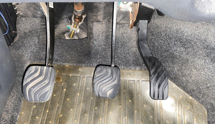 2016 Renault Kwid RXT 0.8, Petrol, Manual, 95,157 km, Pedals