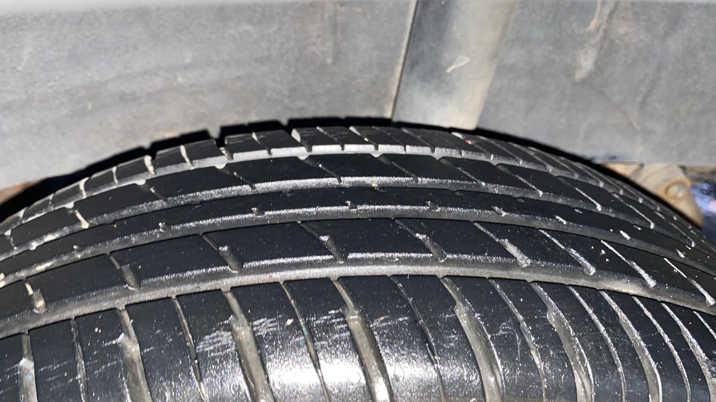 2016 Renault Kwid RXT 0.8, Petrol, Manual, 95,056 km, Left Rear Tyre Tread