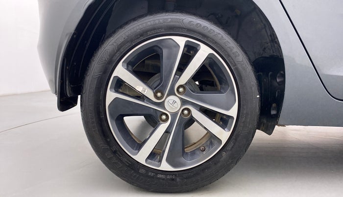 2021 Tata ALTROZ XZ 1.5 RTQ, Diesel, Manual, 28,903 km, Right Rear Wheel