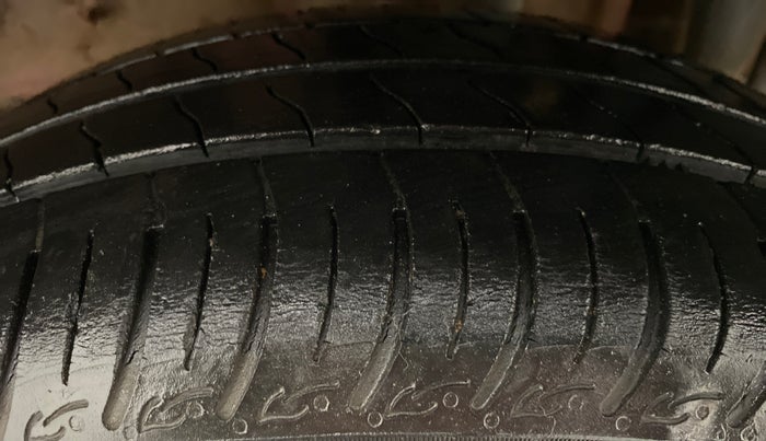2019 Tata Tiago XZ 1.2 REVOTRON, Petrol, Manual, 14,259 km, Left Rear Tyre Tread