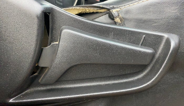 2019 Maruti S PRESSO VXI+, Petrol, Manual, 97,239 km, Driver Side Adjustment Panel