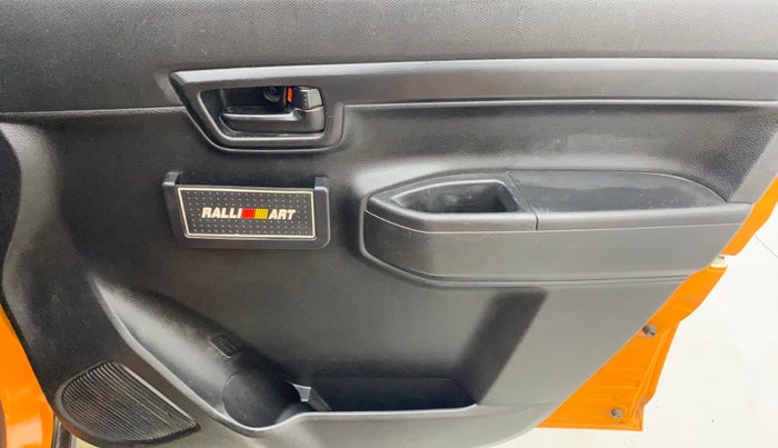 2019 Maruti S PRESSO VXI+, Petrol, Manual, 97,239 km, Driver Side Door Panels Control