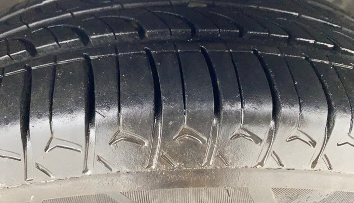 2014 Hyundai Grand i10 ASTA 1.2 KAPPA VTVT, Petrol, Manual, 85,456 km, Right Front Tyre Tread