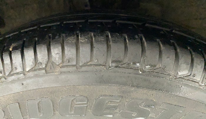 2011 Hyundai i10 SPORTZ 1.2, Petrol, Manual, 54,682 km, Left Front Tyre Tread