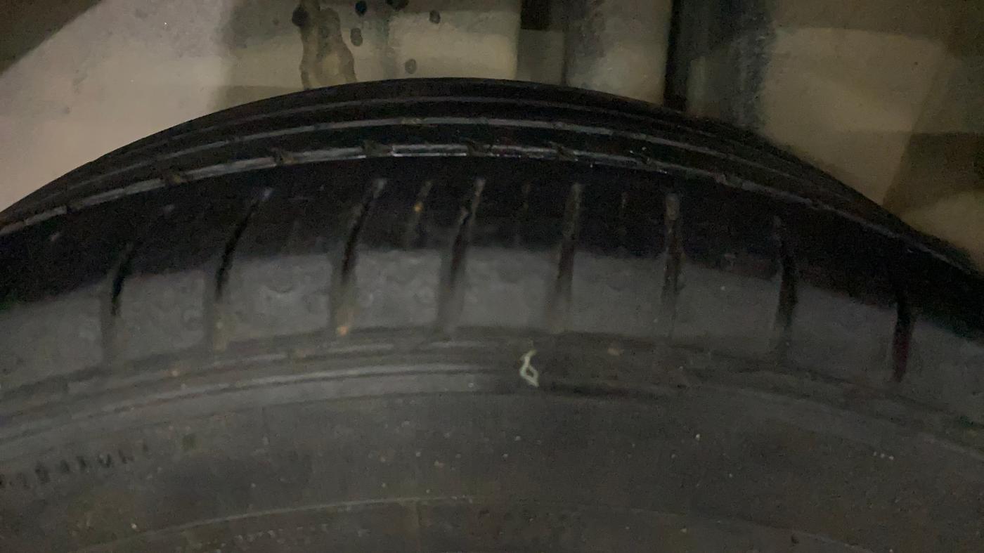 2019 Maruti Ciaz ALPHA 1.5 SHVS PETROL, Petrol, Manual, 1,19,732 km, Left Rear Tyre Tread
