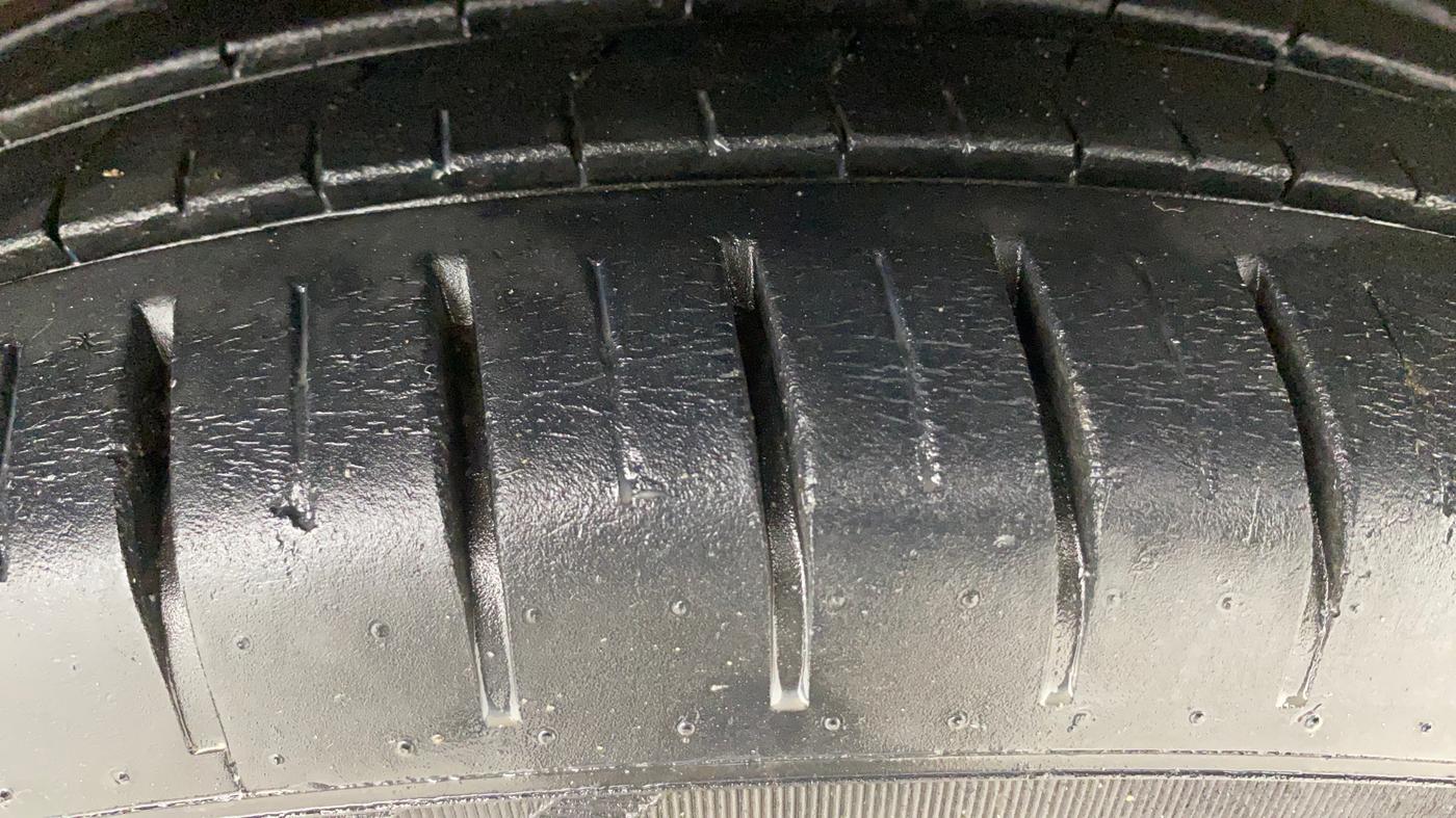 2021 Toyota Glanza G, Petrol, Manual, 28,919 km, Right Front Tyre Tread