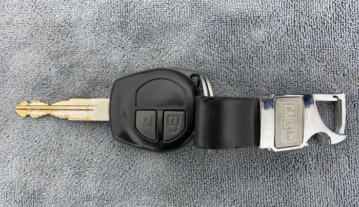 2013 Maruti Swift Dzire VXI, Petrol, Manual, 71,098 km, Key Close Up