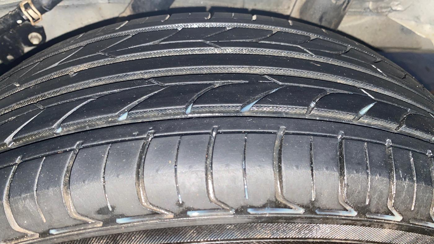 2015 Honda Amaze 1.2L I-VTEC S, Petrol, Manual, 90,897 km, Left Rear Tyre Tread