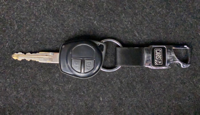 2013 Maruti Swift Dzire VXI, Petrol, Manual, 94,691 km, Key Close Up