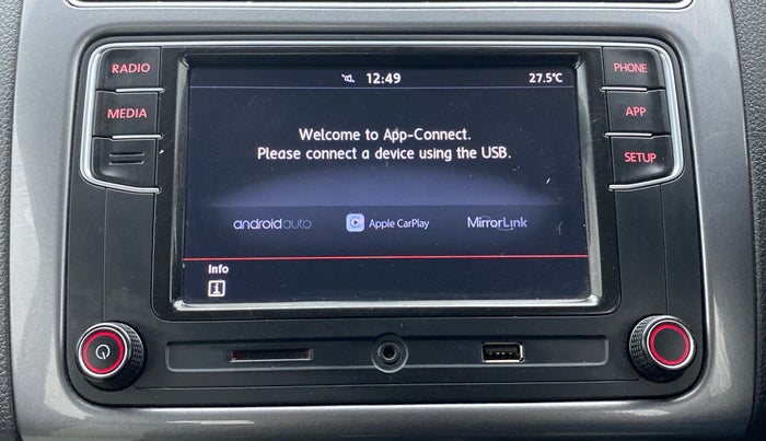 2018 Volkswagen Polo HIGHLINE 1.0L, Petrol, Manual, 34,137 km, Touchscreen Infotainment System