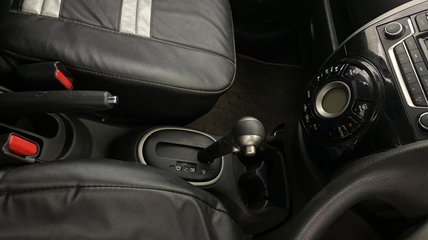 2018 Nissan Micra XV CVT, Petrol, Automatic, 5,909 km, Gear Lever