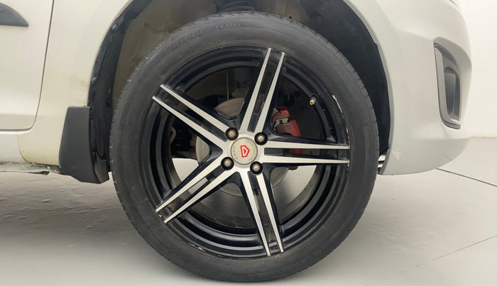 2017 Maruti Swift VDI, Diesel, Manual, 63,049 km, Right Front Wheel