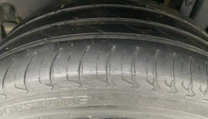 2017 Maruti Swift VDI, Diesel, Manual, 63,049 km, Left Rear Tyre Tread