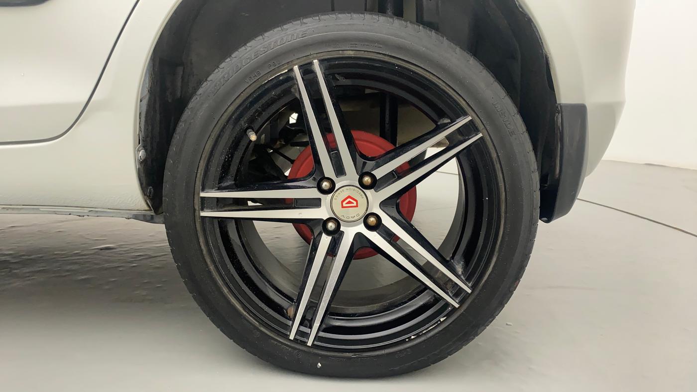 2017 Maruti Swift VDI, Diesel, Manual, 63,049 km, Left Rear Wheel