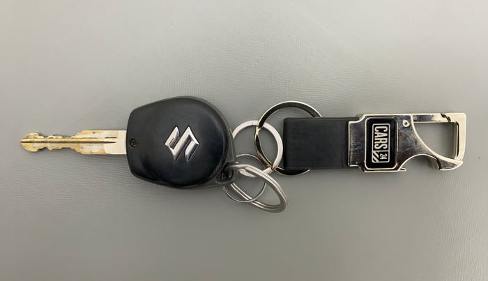 2017 Maruti Swift VDI, Diesel, Manual, 63,049 km, Key Close Up