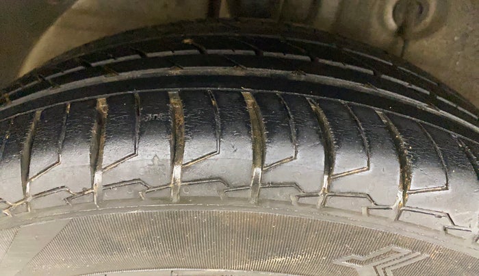 2019 Hyundai Elite i20 ASTA 1.2 (O), Petrol, Manual, 90,928 km, Right Rear Tyre Tread