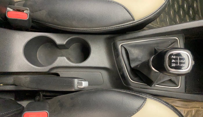 2019 Hyundai Elite i20 ASTA 1.2 (O), Petrol, Manual, 90,928 km, Gear Lever