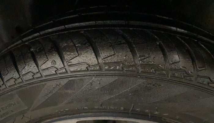 2017 Honda City 1.5L I-VTE V CVT, Petrol, Automatic, 28,323 km, Left Rear Tyre Tread