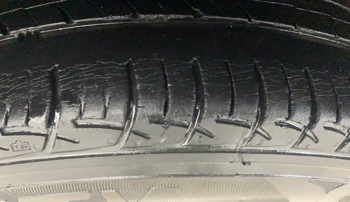 2018 Hyundai Elite i20 ASTA 1.2  CVT, Petrol, Automatic, 22,969 km, Right Rear Tyre Tread