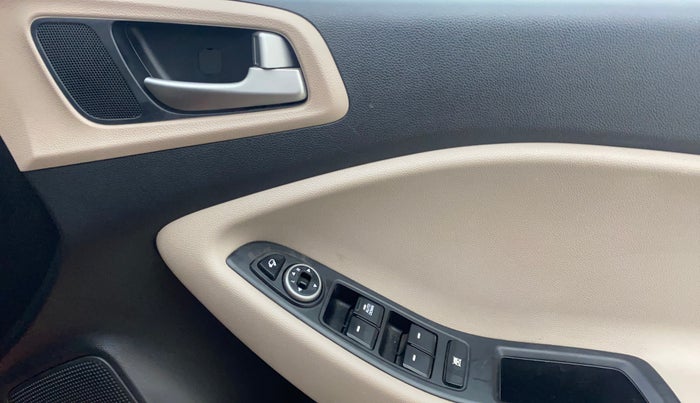 2018 Hyundai Elite i20 ASTA 1.2  CVT, Petrol, Automatic, 22,969 km, Driver Side Door Panels Control