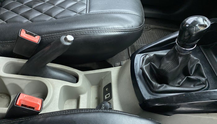 2013 Ford Ecosport 1.5TITANIUM TDCI, Diesel, Manual, 59,736 km, Gear Lever