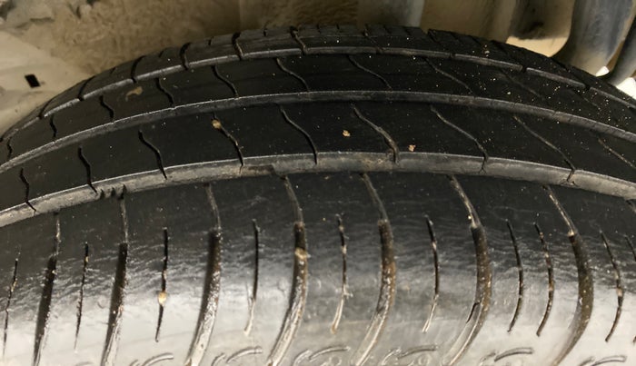 2018 Tata Tiago XT 1.2 REVOTRON, Petrol, Manual, 15,133 km, Left Rear Tyre Tread
