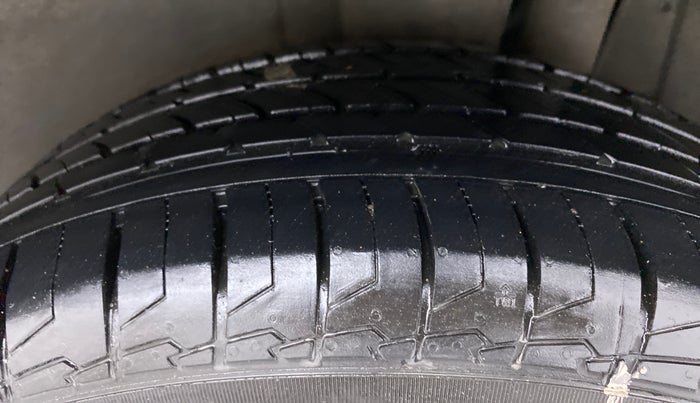 2022 Maruti S Cross ZETA SHVS PETROL, Petrol, Manual, 7,584 km, Left Rear Tyre Tread