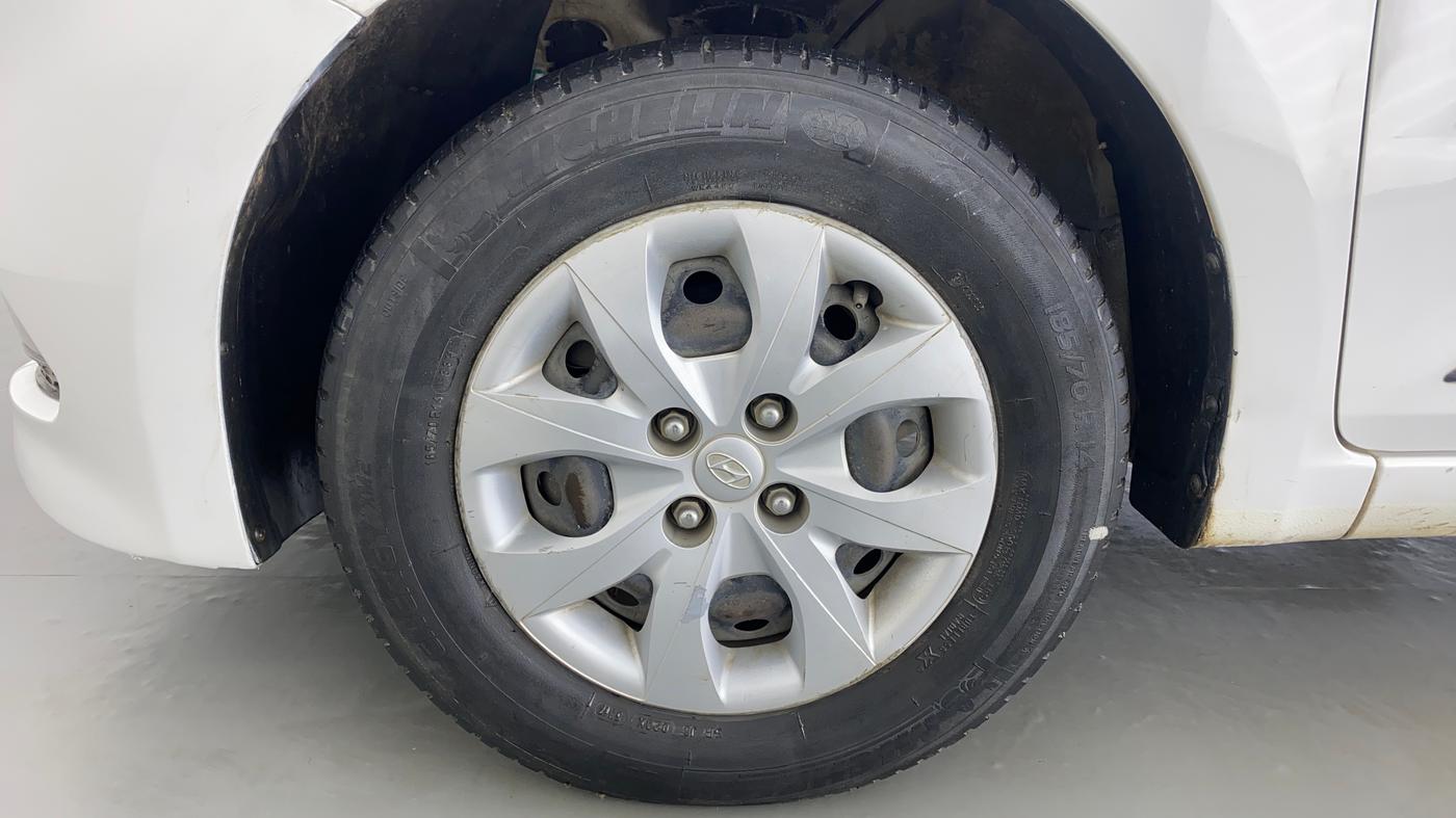 2014 Hyundai Elite i20 SPORTZ 1.2, Petrol, Manual, 74,012 km, Left Front Wheel