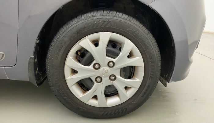 2013 Hyundai Grand i10 SPORTZ 1.2 KAPPA VTVT, Petrol, Manual, 90,972 km, Right Front Wheel