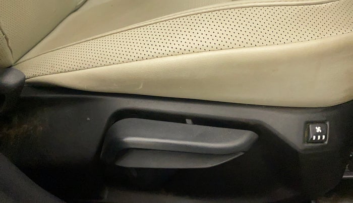 2022 Tata NEXON XZ PLUS PETROL SUNROOF, Petrol, Manual, 35,275 km, Driver Side Adjustment Panel