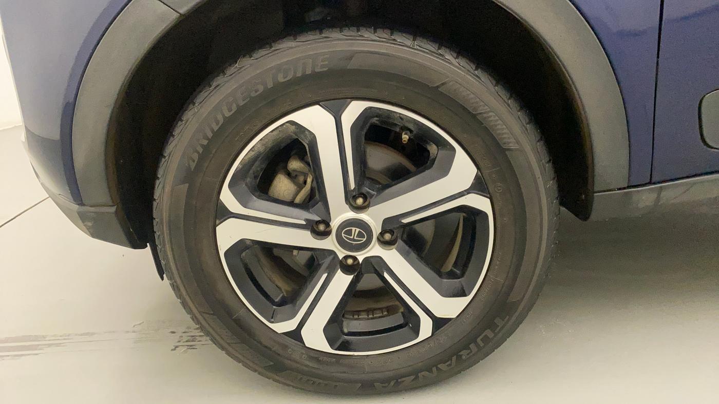 2022 Tata NEXON XZ PLUS PETROL SUNROOF, Petrol, Manual, 35,275 km, Left Front Wheel