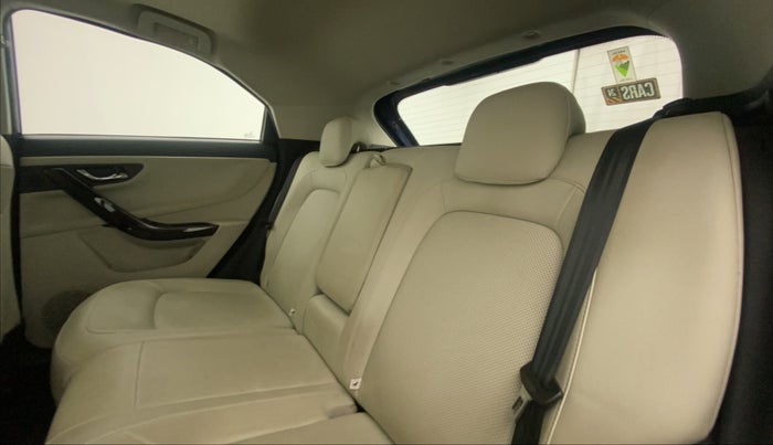 2022 Tata NEXON XZ PLUS PETROL SUNROOF, Petrol, Manual, 35,275 km, Right Side Rear Door Cabin