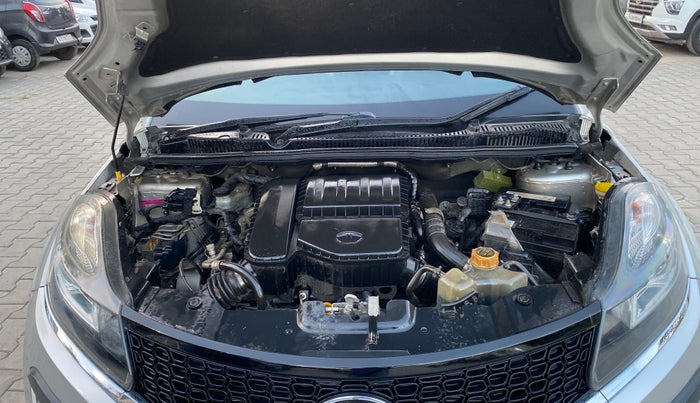 2018 Tata NEXON XZ PLUS DIESEL, Diesel, Manual, 65,328 km, Engine View