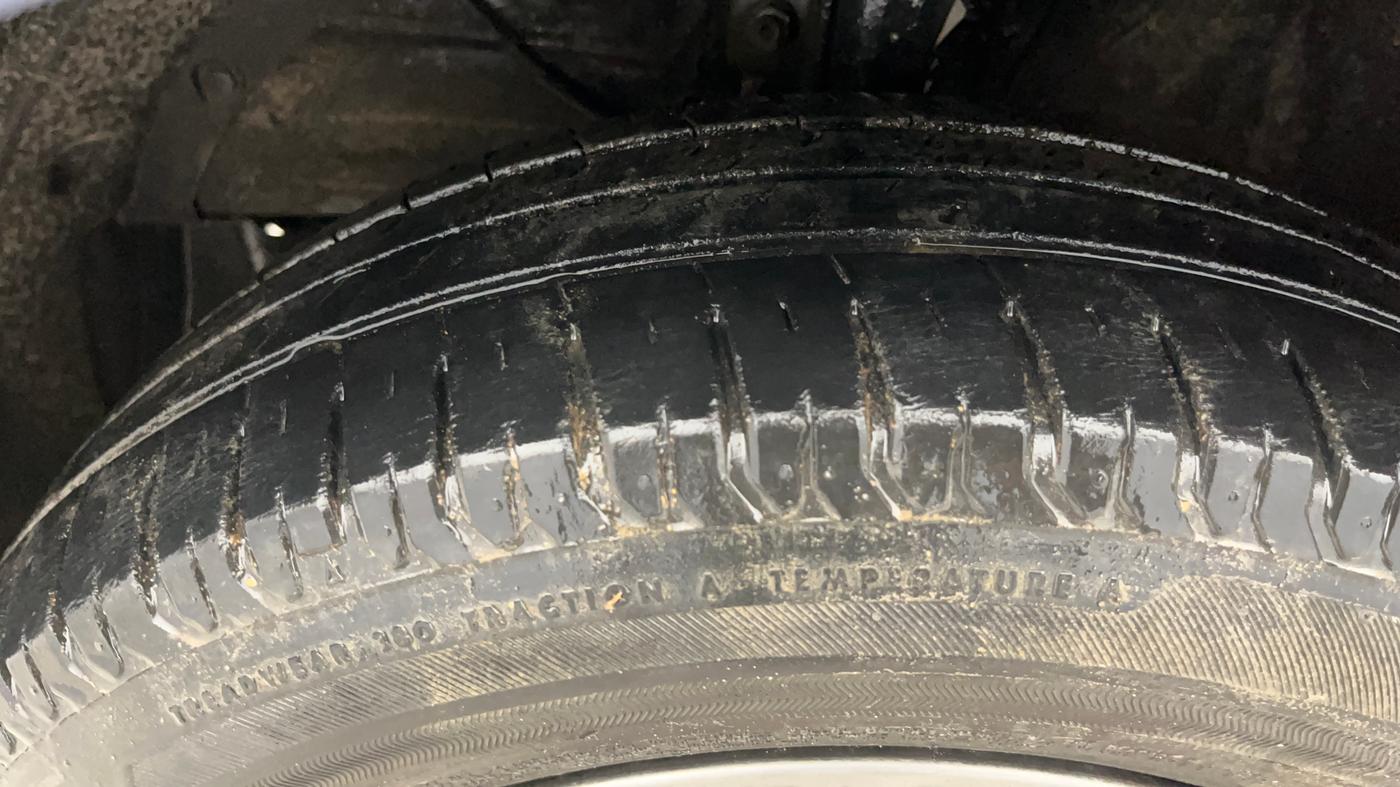 2019 Maruti Ertiga ZXI AT SHVS, Petrol, Automatic, 37,019 km, Left Front Tyre Tread