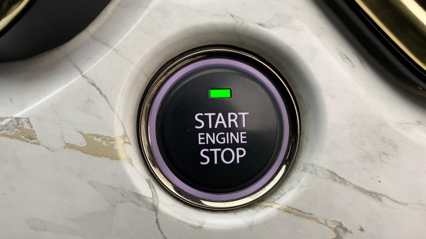 2022 Tata Safari XZA PLUS GOLD, Diesel, Automatic, 48,686 km, Keyless Start/ Stop Button