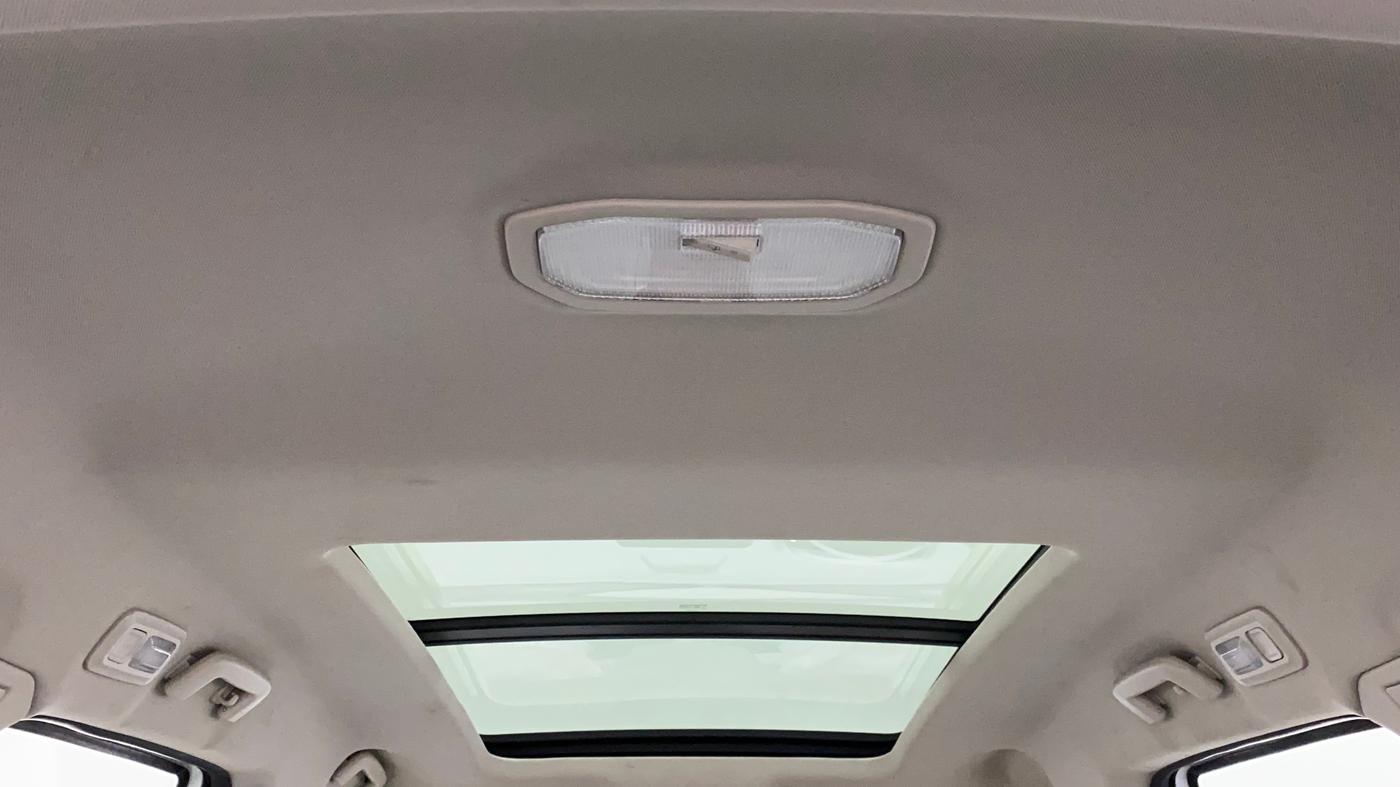 2022 Tata Safari XZA PLUS GOLD, Diesel, Automatic, 48,686 km, Moonroof/ Sunroof
