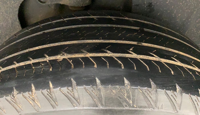 2022 Tata Safari XZA PLUS GOLD, Diesel, Automatic, 48,686 km, Left Rear Tyre Tread