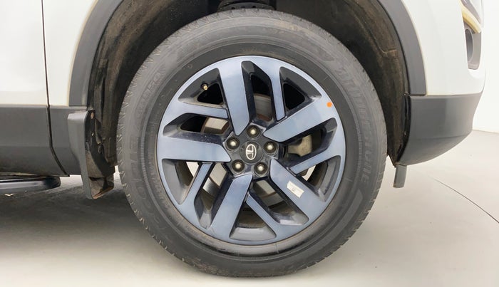 2022 Tata Safari XZA PLUS GOLD, Diesel, Automatic, 48,686 km, Right Front Wheel