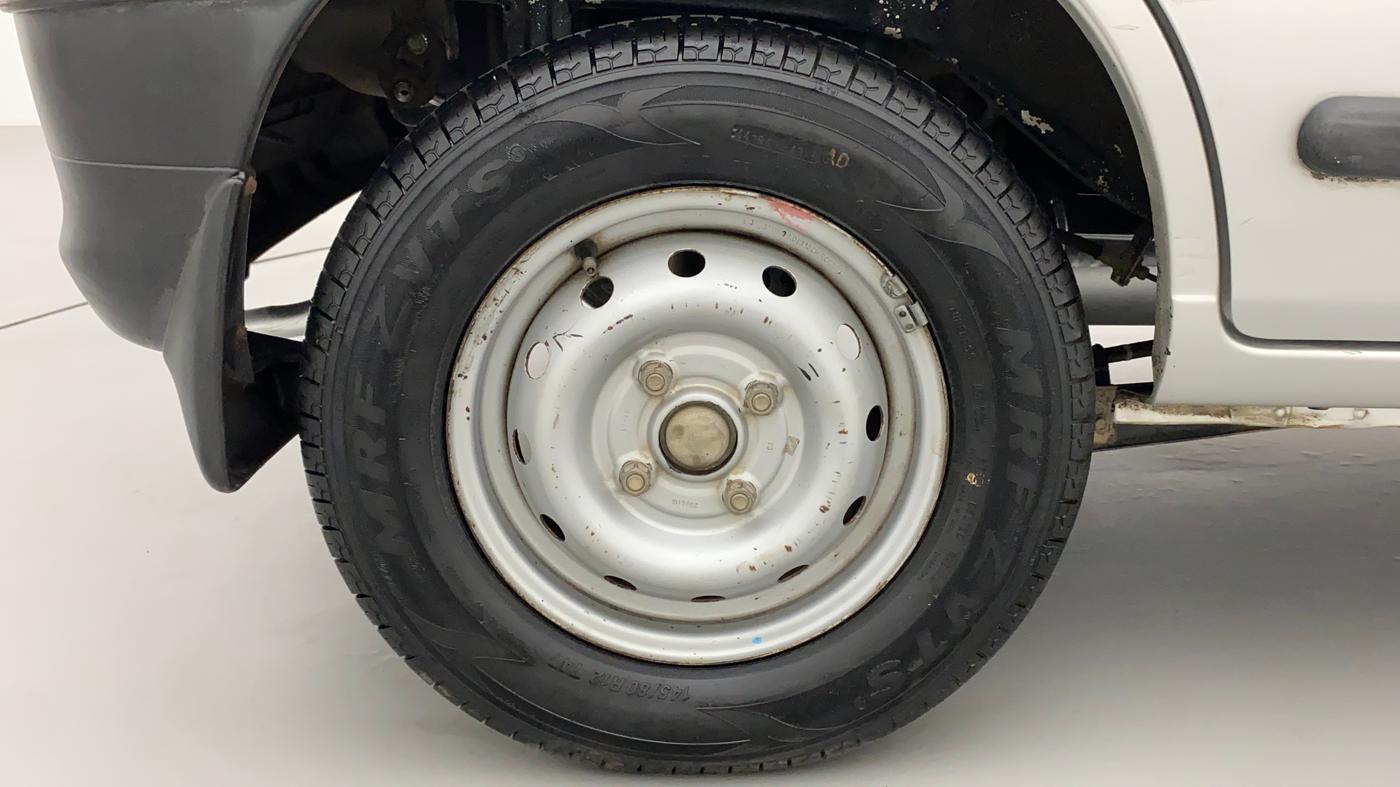 2011 Maruti Alto LXI, Petrol, Manual, 24,840 km, Right Rear Wheel